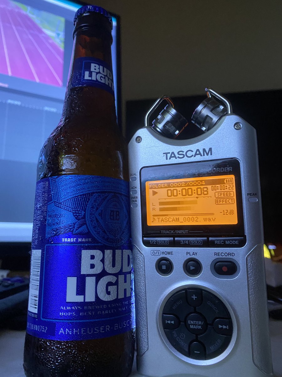DroneTech3000's tweet photo. Late night editing with Vegas and a Cold one.  #vegasvideo #editing #dronelife https://t.co/SRljl10p3E