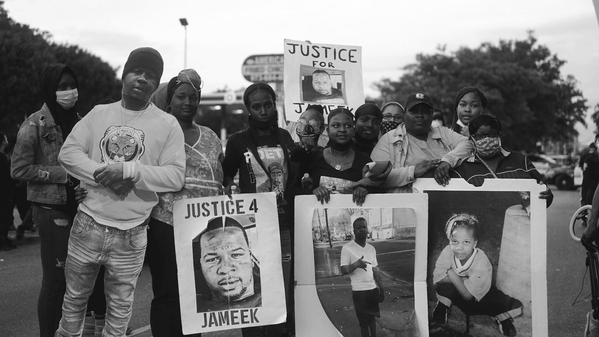 jazzlyn_o's tweet photo. b&w photos from yesterday’s protest in Paterson 🖤 love my city #PatersonProtest #Paterson #BLM #Jameeklowery #NoJusticeNoPeace https://t.co/CXroLx3lbp