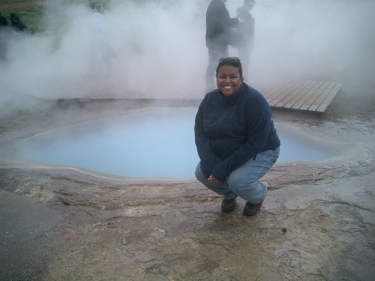 marsgirl42's tweet photo. Next: Other hydrothermal systems: @YellowstoneNPS &amp; #Iceland. Important analogs for #Mars and other habitable worlds! We also use them to study early life on Earth! #BlackInNature,#BlackBirdersWeek,#BlackAFinSTEM, @NASA, @NASAAstrobio, @LPItoday, @MarsCuriosity, @NASAPersevere https://t.co/CihaeHSdGx