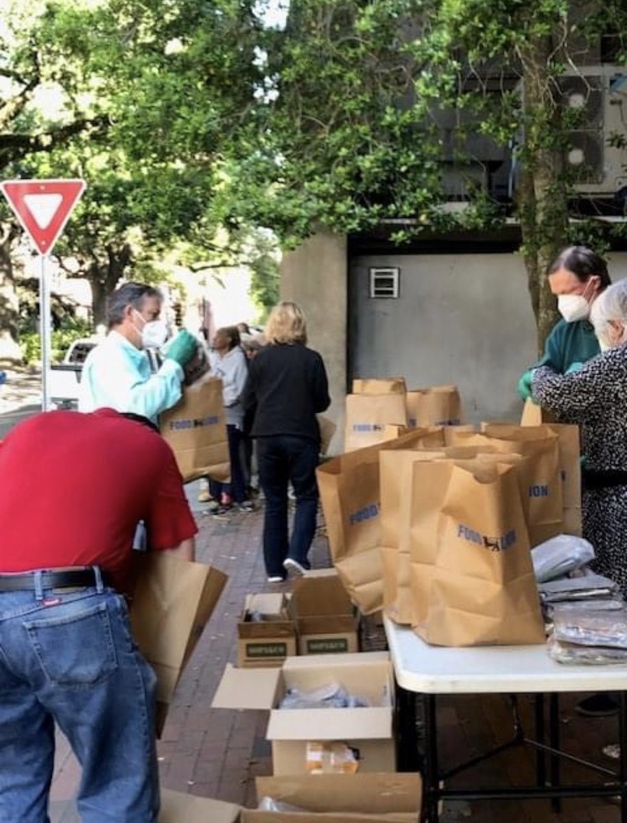 unionmissioninc's tweet photo. Union Mission has worked with The City of Savannah as the city fills the need of feeding operations due to some homeless feeding operations closing their doors because of COVID-19. UM is working with the city to provide volunteer coordination for the meal services around Savannah https://t.co/aRJDoe7WAL