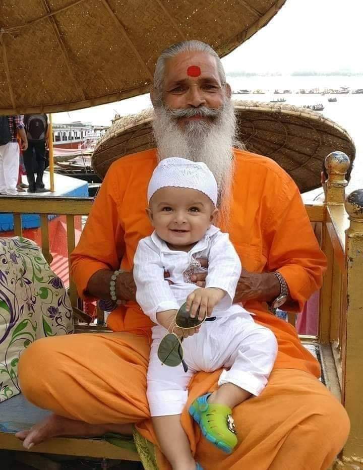 ShivaBhai923's tweet photo. 💕💕न ये हिन्दू है न ये मुसलमान है,ये बुज़ुर्ग भारत की गोद में बैठा नया हिंदुस्तान है😍💕
💕
@HansrajMeena @DrArchanaINC
@Allavaru @LambaAlka
#OwnWritten https://t.co/4fuDEUaAgK