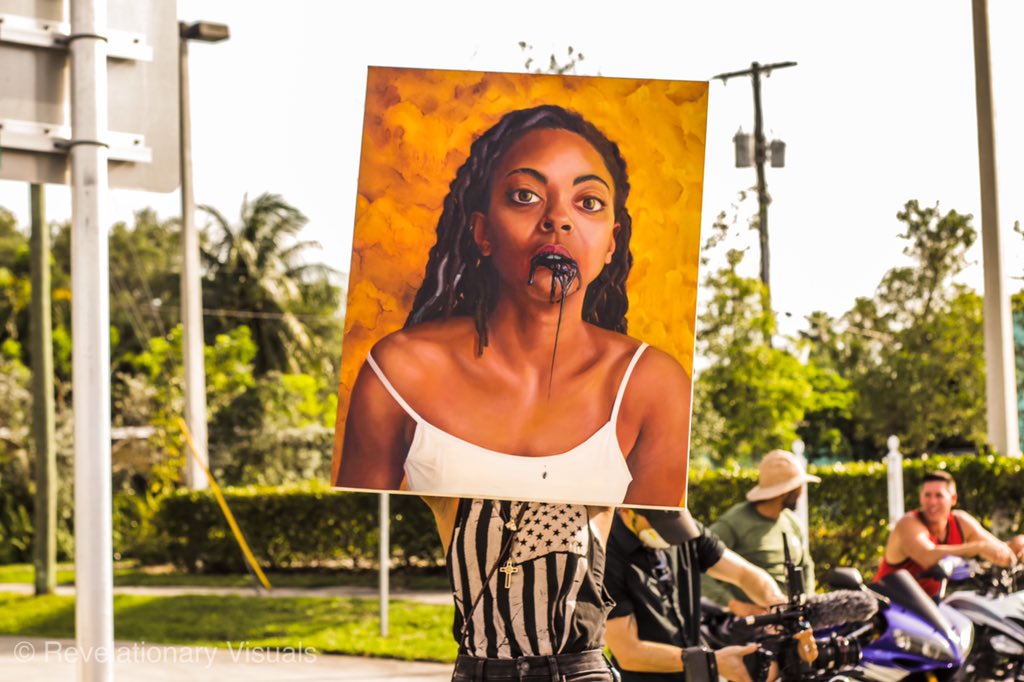 RVLTNRYVisuals's tweet photo. Fort Lauderdale | 5.31 
•
•
•
•
•
#justiceforgeorgefloyd #blacklivesmatter #icantbreathe  #policebrutality #fortlauderdale https://t.co/XfX7SPB6Ne