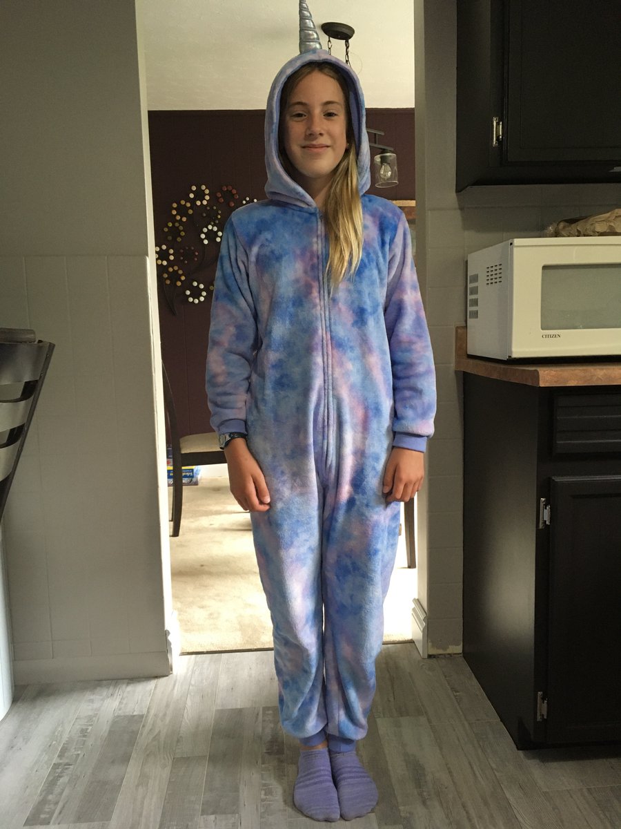 notorioustweet's tweet photo. Today is PJ Day @alcdsb_shrb. All I have to say is you'll never see me in the same room as Batman...
#shrbSHARE #SpiritWeek https://t.co/kxJMRdyGfN