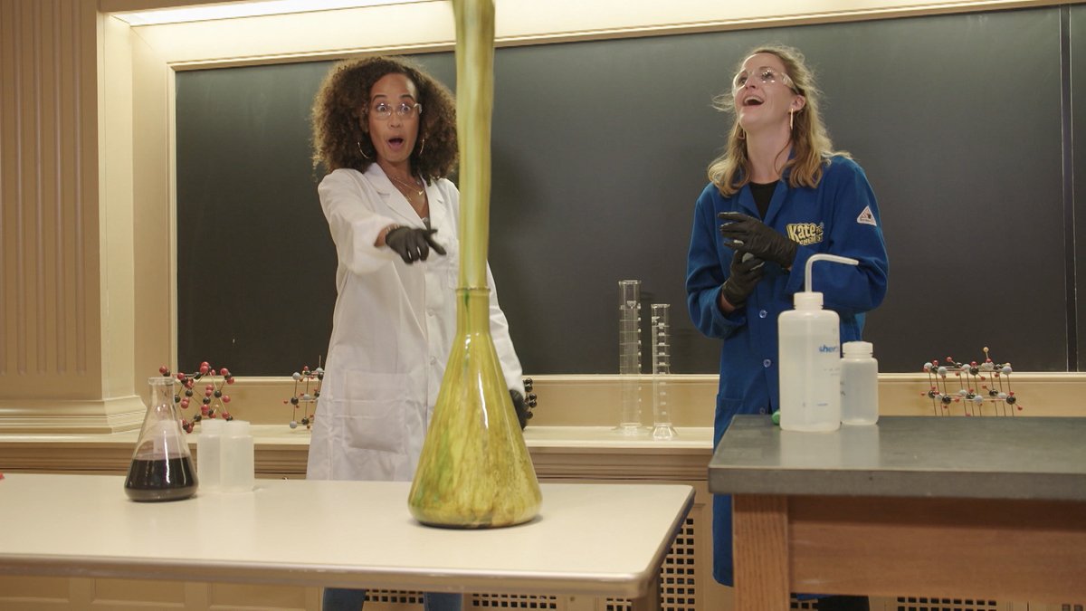 K8theChemist's tweet image. Don’t miss @CBSUnstoppable with @danniwashington and @mirandacosgrove this weekend to learn more about my #STEM career! #IfThenSheCan