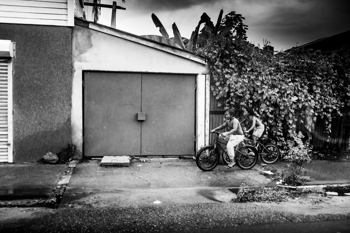 .
.
.
.
.
#michaeljphotography #guyanaphotographers #urbex #streetshared #aov #weekly_feature #createexploretakeover #shotzdelight #mkexplore #gearednomad #rsa_streetview #imaginatones #hsdailyfeature #bnw_demand #bnwmood #monochrome #bnw_globe #blackandwhitephoto #rsa_bnw