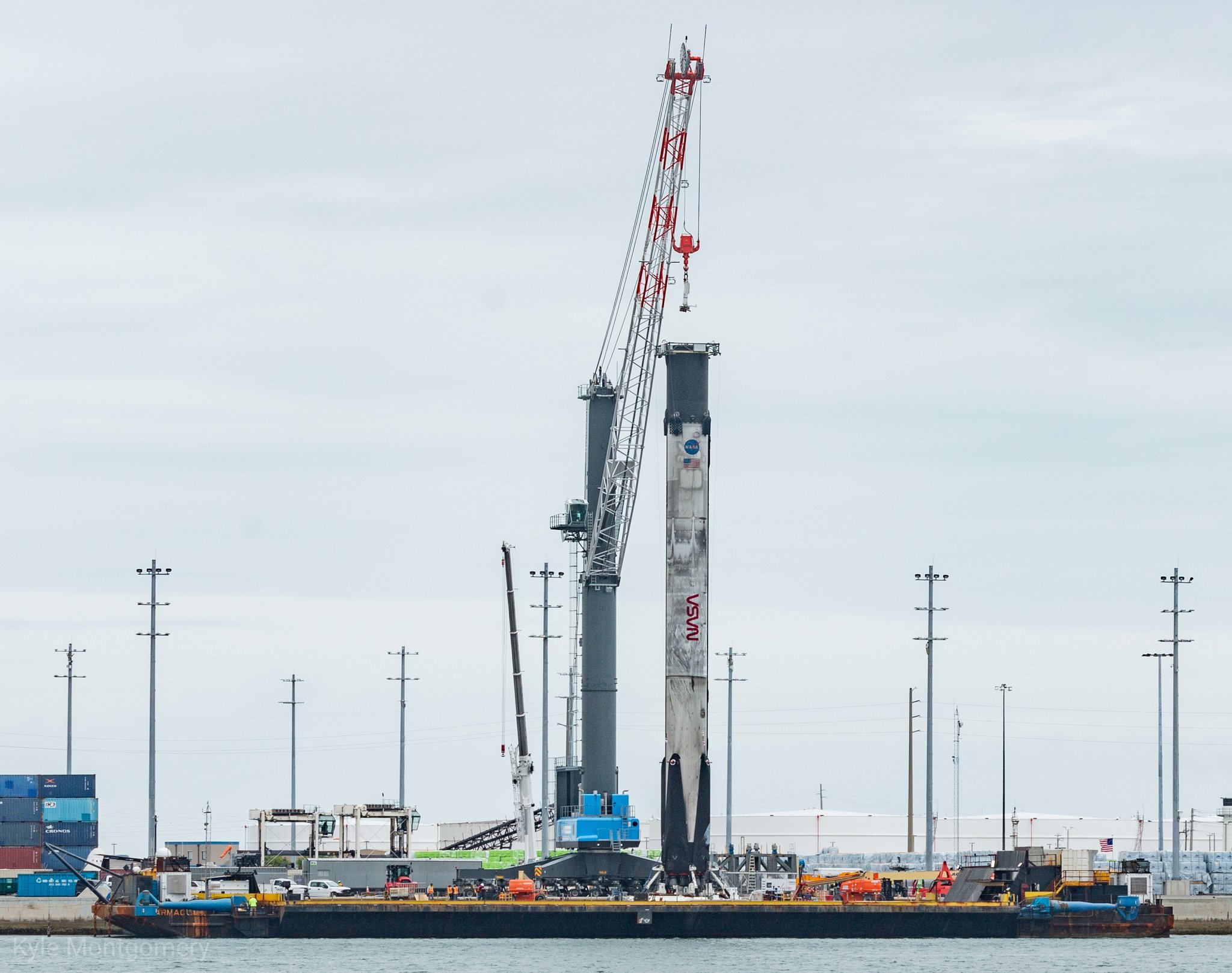 Falcon 9 (Dragon 2 Demo-2) - KSC - 30.5.2020 (2/2) - Page 7 EZmh608X0AMTo7I?format=jpg&name=large