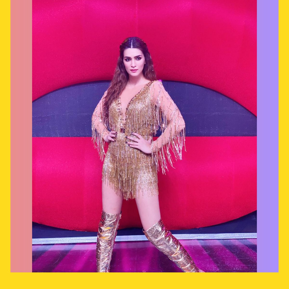 POP Diaries Media (@ipopdiaries) on Twitter photo Effortlessly mesmerizing! That's what clearly defines <a href="/kritisanon/">Kriti Sanon</a> 😍💥
.#KritiSanon #Bollywood #PopDiaries Effortlessly mesmerizing! That's what clearly defines <a href="/kritisanon/">Kriti Sanon</a> 😍💥
.#KritiSanon #Bollywood #PopDiaries