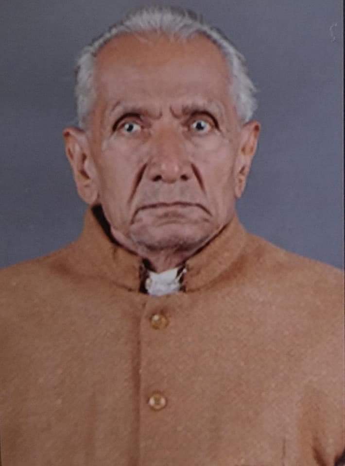 *Nation first*Duty first*.
Collector Valsad shri RR Raval cared  for the citizens and performed duty during cyclone, in spite of death  of his father shri Ramshankar raval. <a href="/pkumarias/">Pankaj Kumar</a> <a href="/CMOGuj/">CMO Gujarat</a> <a href="/kaushikpatelbjp/">Kaushik Patel</a> <a href="/ndmaindia/">NDMA India | राष्ट्रीय आपदा प्रबंधन प्राधिकरण 🇮🇳</a>