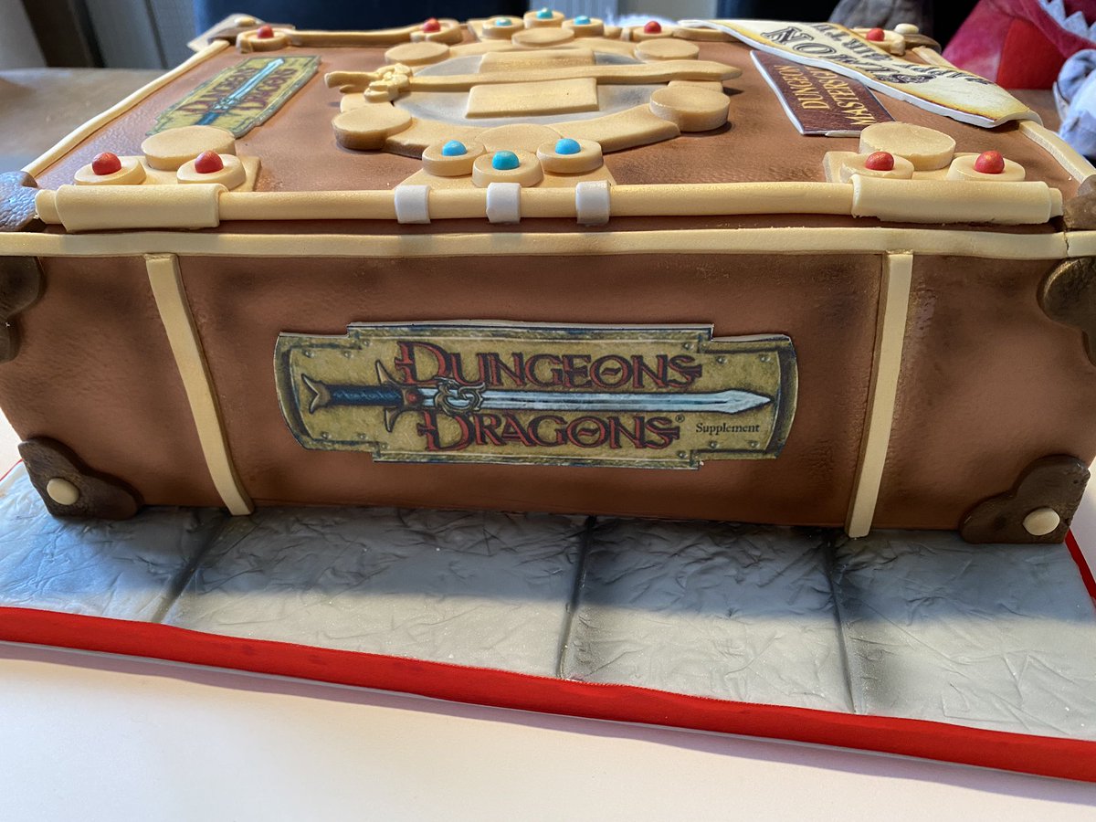 geekdogsndid's tweet photo. Happy birthday to my amazing partner @Simon69180796 I hope you like your cake!!! 😍😍😍
#dnd #dndcake #cake https://t.co/M1sXHDO32l