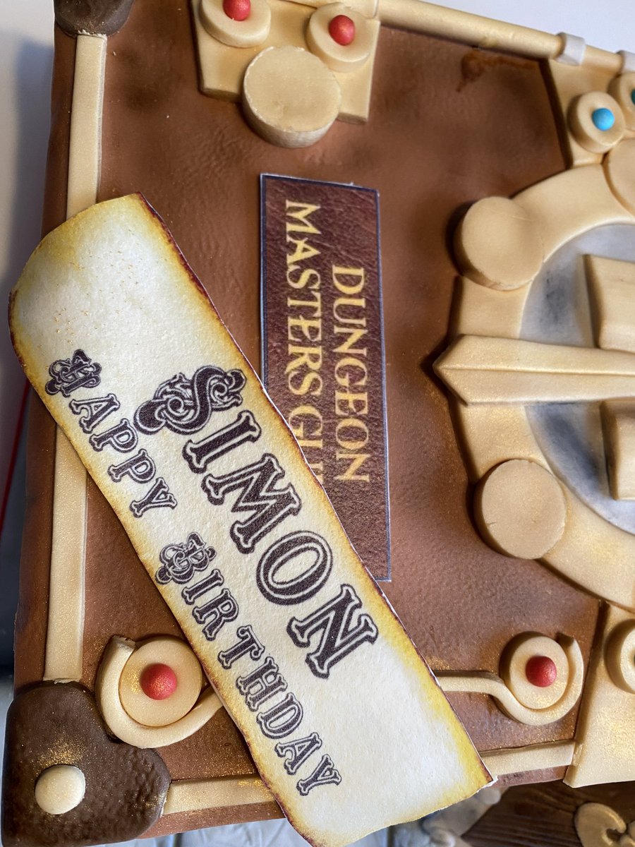 geekdogsndid's tweet photo. Happy birthday to my amazing partner @Simon69180796 I hope you like your cake!!! 😍😍😍
#dnd #dndcake #cake https://t.co/M1sXHDO32l