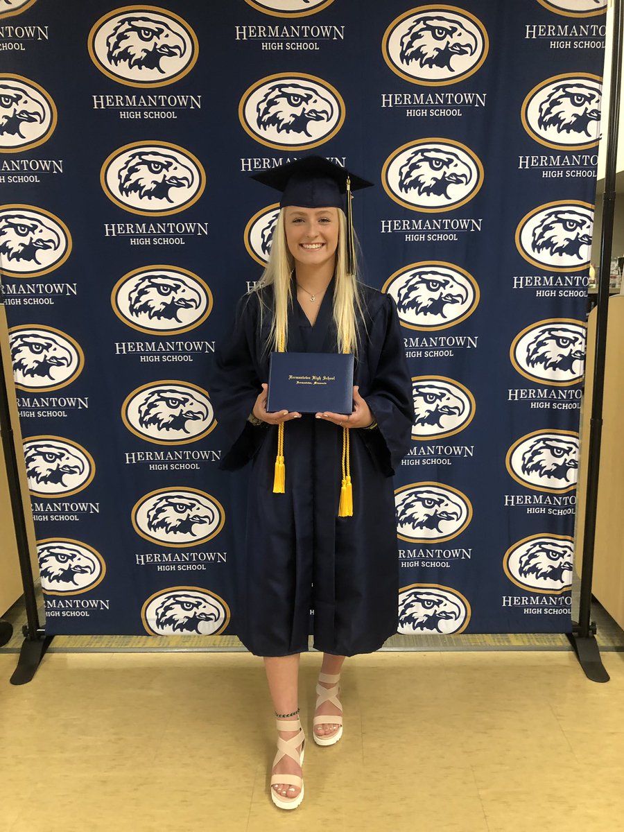 Up next for our seniors! 

#21 Megan Madill 

Future Plan: Attend Concordia Moorhead
Major: Biochemistry
Position: Forward 
2020 Season: 11G, 7A (18) 
Career: 24G, 16A (40)
GP: 83

Thank you, Megan!!