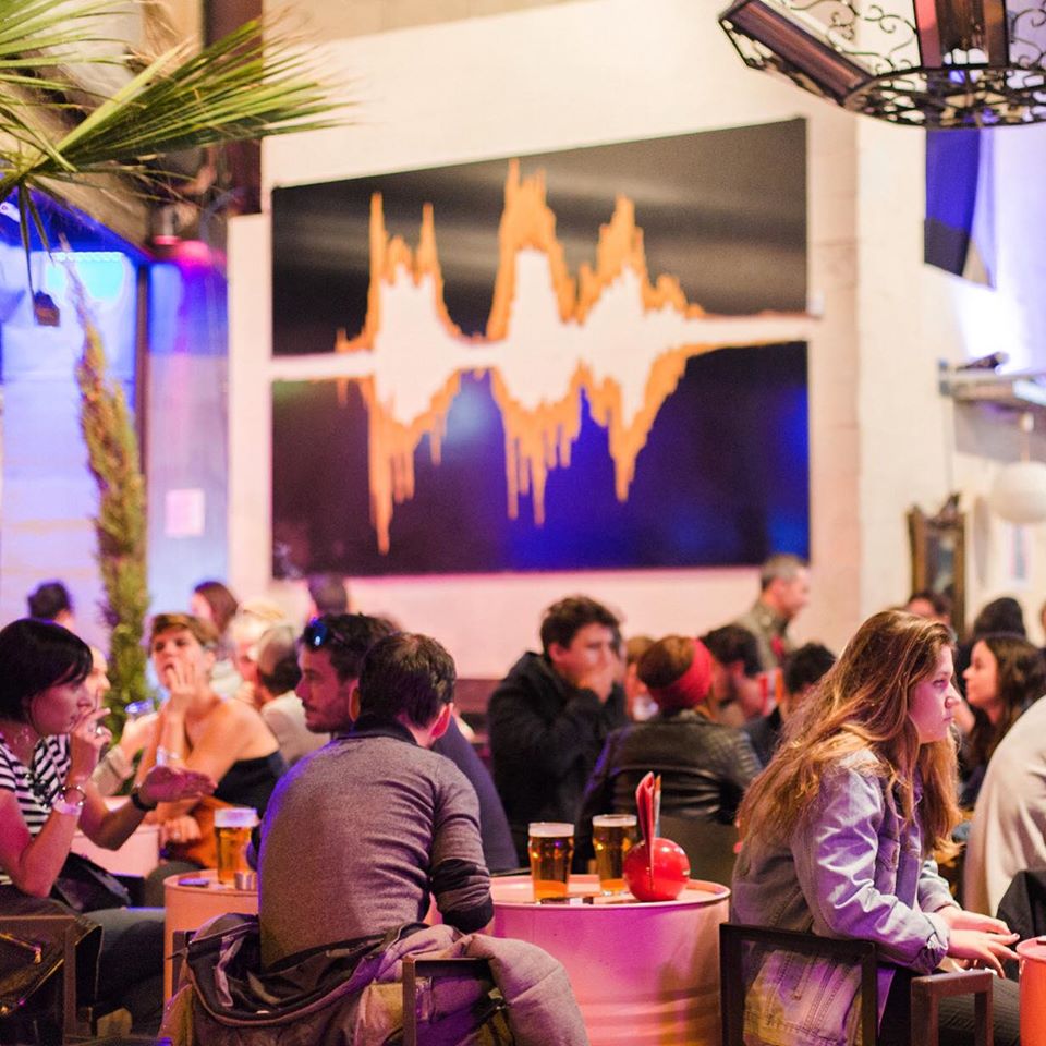 ✖️ RÉOUVERTURE ✖️ RDV ce vendredi 5 juin 2020 à partir de 17h30 ! Dans cette 1ère phase de #réouverture, seule la #terrasse sera accessible avec une configuration adaptée aux conditions de sécurité et aux mesures d’hygiène préconisées. À vos bidons ! #Toulouse #Bar #ConnexionLive