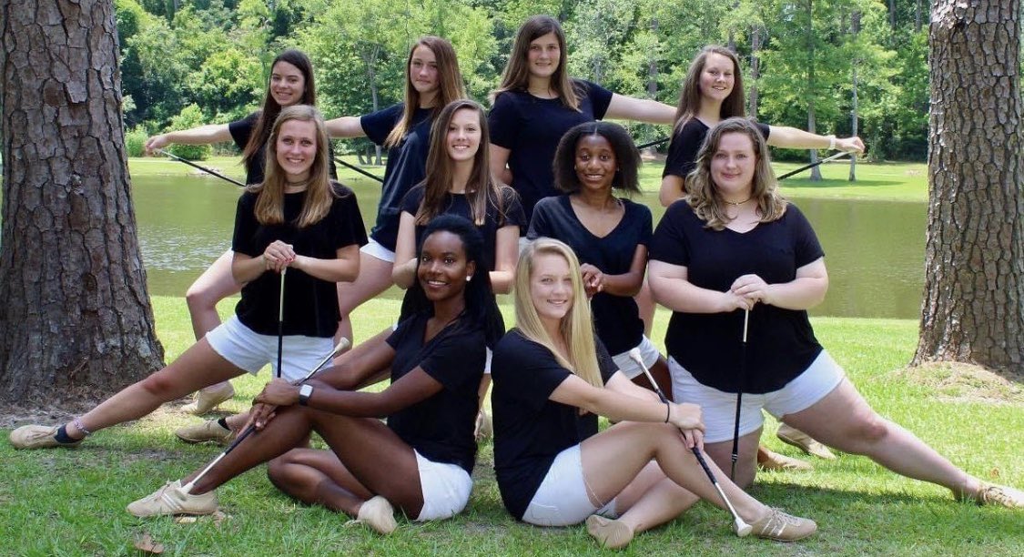 SyrupmakerBands's tweet photo. 2020-21 majorettes ! #Syrupmakers #MarchingBand #Majorettes #Makerettes #GoCairo #GoBand https://t.co/TYV01iYEln