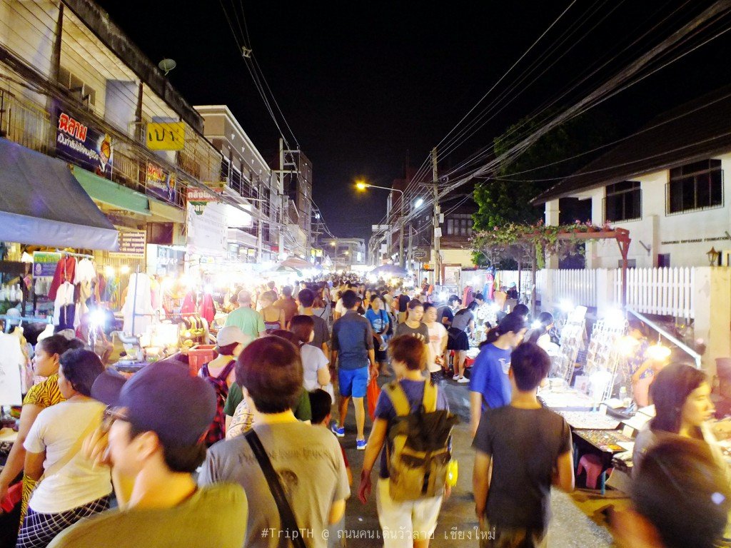 SMU_gossip's tweet photo. ตลาดสระเต่า และ ตลาดหอชาย จะเปิดบริการตั้งแต่วัน พรุ่งนี้เป็นต้นไปเวลา 15:00 น. ใครสายช็อปสายเที่ยว อย่า���ืมไปอุดหนุนสินค้าของเพื่อนๆนักศึกษาด้วยกันและแม่ค้ากันด้วยนะคะ😘 https://t.co/YBRBxOySmg
