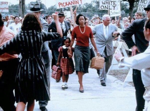 AfricanArchives's tweet photo. A visual reminder of what Ruby Bridges faced every day and why what she did was so powerful. https://t.co/FoTULkXdbS