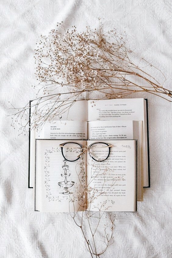 kindcfmagic's tweet image. ❛I'm waking up, I feel it in my bones
Enough to make my systems blow
      Welcome to the new age.❜

      ༅ Cuenta dedicada a au's.
      ༅ Multifandom.
      ༅ by Veawen.

             ❨ ↻ + ♡ ❩