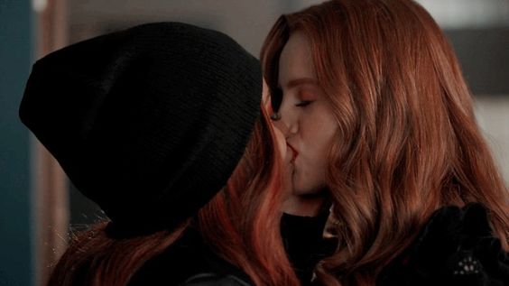 AlissonHernnd19's tweet photo. #BesoLGBT https://t.co/5qBtCBgs4q