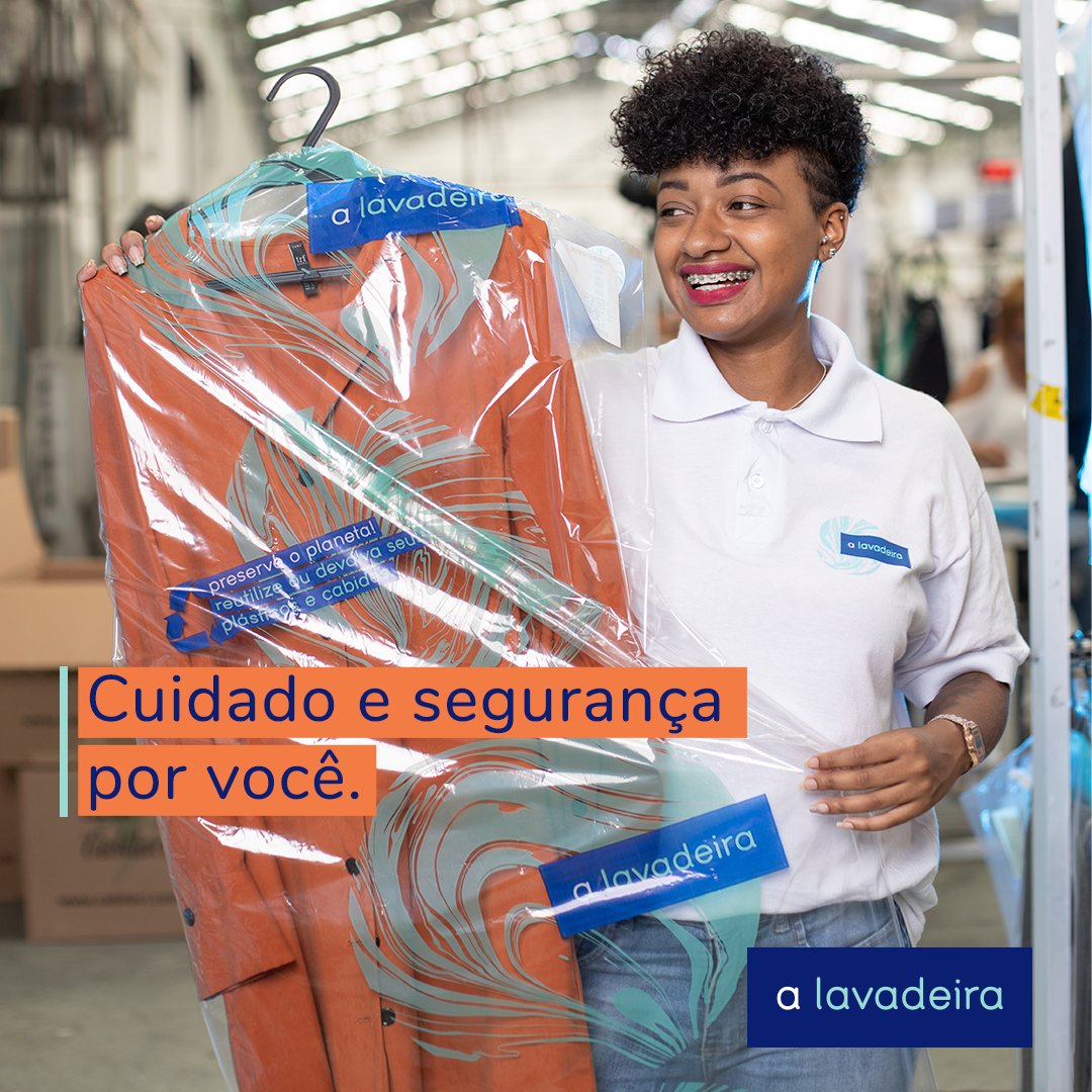 Todo cuidado é pouco com suas roupas, por isso mesmo lavamos com água quente, usamos esterilizante ácido peracético, além de embalarmos cada roupa individualmente. Conte com a gente para cuidar da sua família.