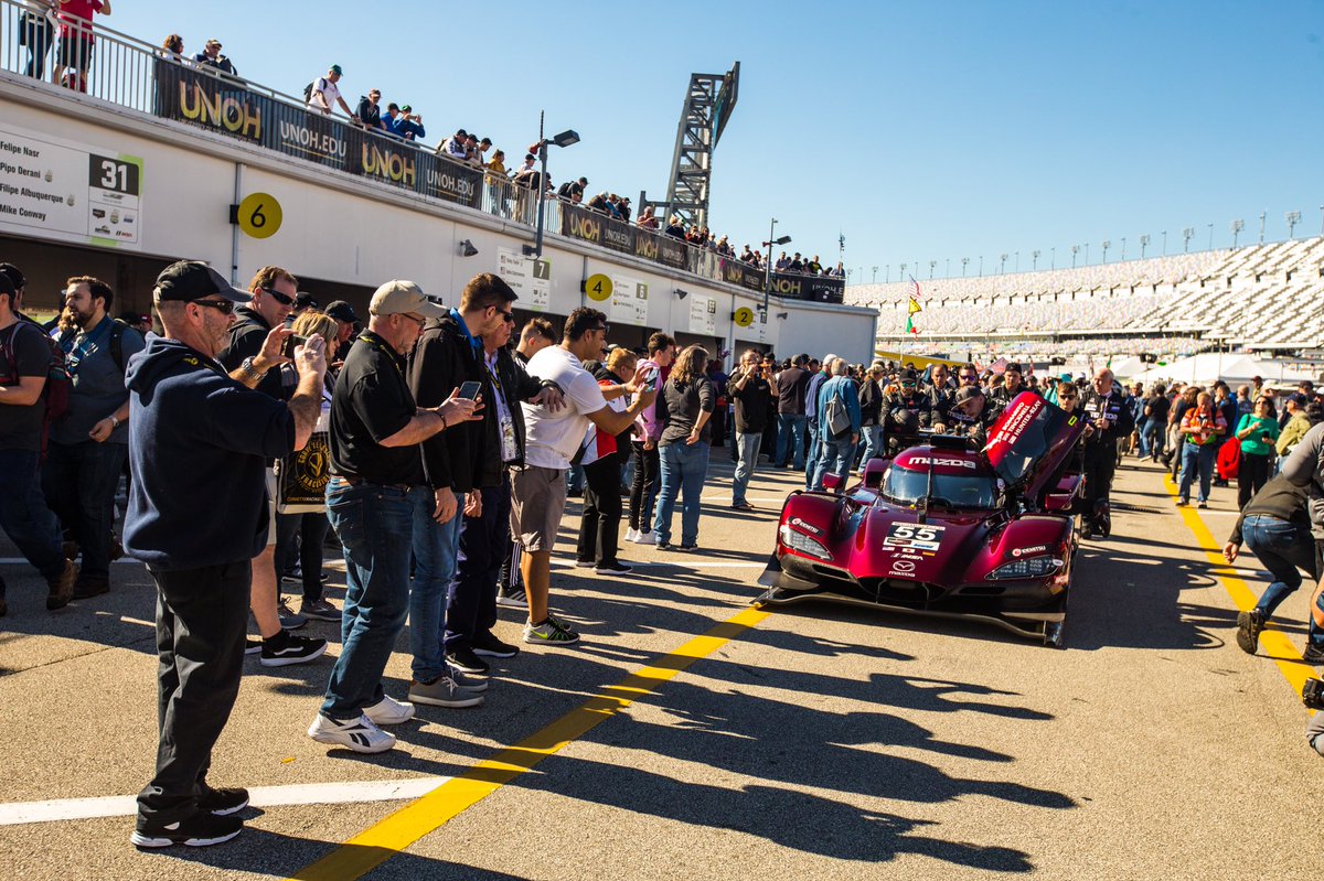 Since #MazdaMotorsports fans are getting so good at these, today we have a Spot the Difference challenge featuring a few of you at @DISupdates. Find the 8 subtle differences between these photos and let us know what you see in the comments. https://t.co/ODLLT27MO0