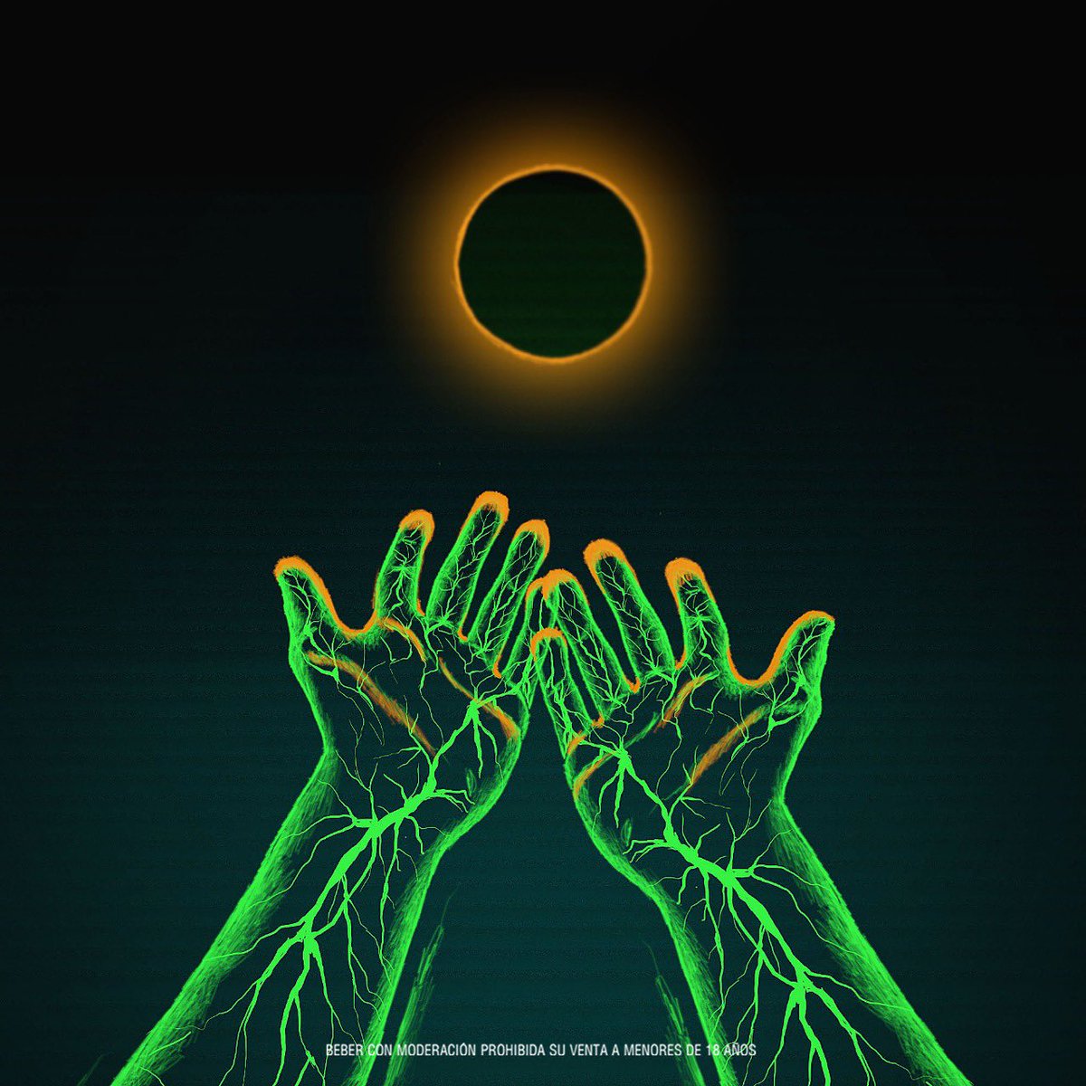 Estoy verde 🟢! Pero si no podés salir, veamos la copa 🍸 media llena, media llena de #Llave 🗝. Sigamos acompañándonos desde el lugar que nos toca. Ya llegará el momento de abrir de nuevo las puertas 🚪. Salud, llavecitos! https://t.co/Rqr5qfBLfo