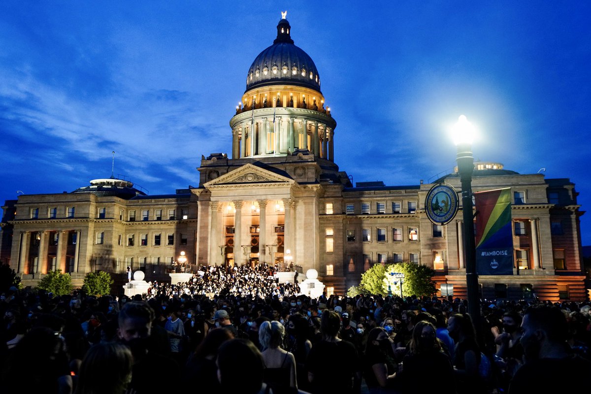 Powerful and peaceful vigil at the Idaho State Capital in Boise last night. It was a surreal experience that made me proud of my city and its diverse and caring people. #Boise #Idaho #BlackOutTuesday