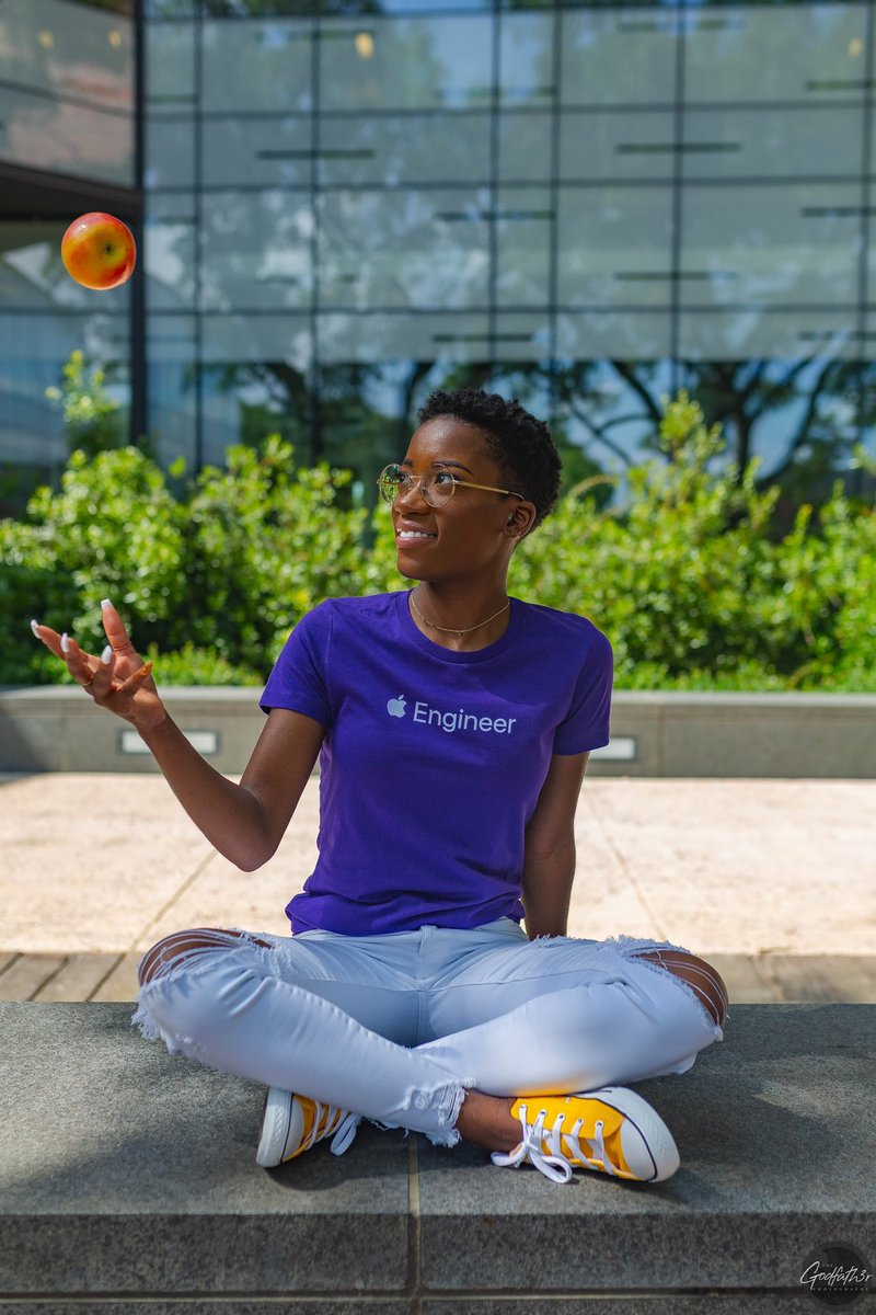 nicoleejjj's tweet image. &quot;Some want it to happen, some wish it would happen, others make it happen&quot;

Full-ride Academic Scholarship ✅
10x Honor Roll ✅
TMCF Scholar ✅
China Study Abroad ✅
4x Fortune 500 Company Intern ✅
Apple Engineer ✅

But I&apos;m a thug, right? @realDonaldTrump 

#PV20 #blackengineer