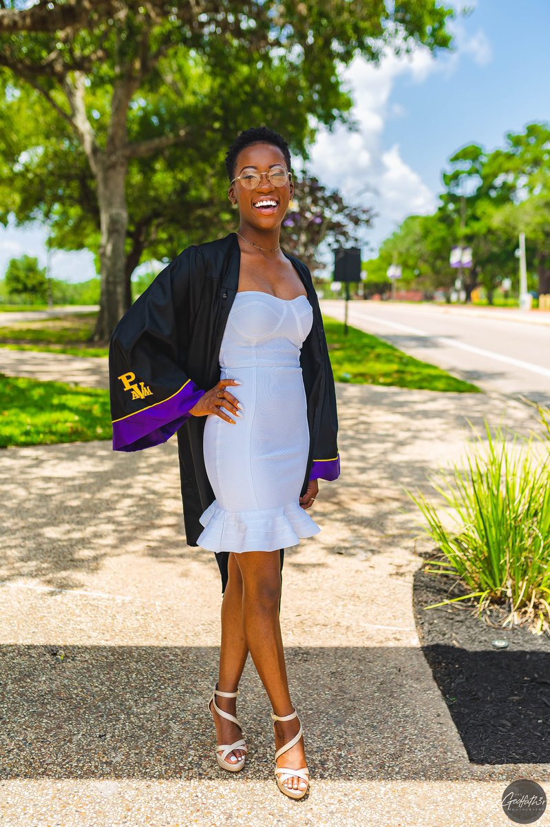 nicoleejjj's tweet image. &quot;Some want it to happen, some wish it would happen, others make it happen&quot;

Full-ride Academic Scholarship ✅
10x Honor Roll ✅
TMCF Scholar ✅
China Study Abroad ✅
4x Fortune 500 Company Intern ✅
Apple Engineer ✅

But I&apos;m a thug, right? @realDonaldTrump 

#PV20 #blackengineer