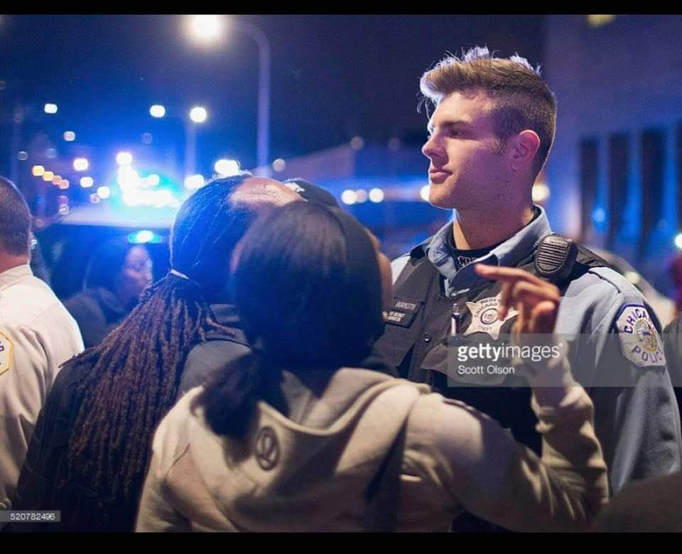 EZn4f0KWkAAv5O7?format=jpg&name=medium