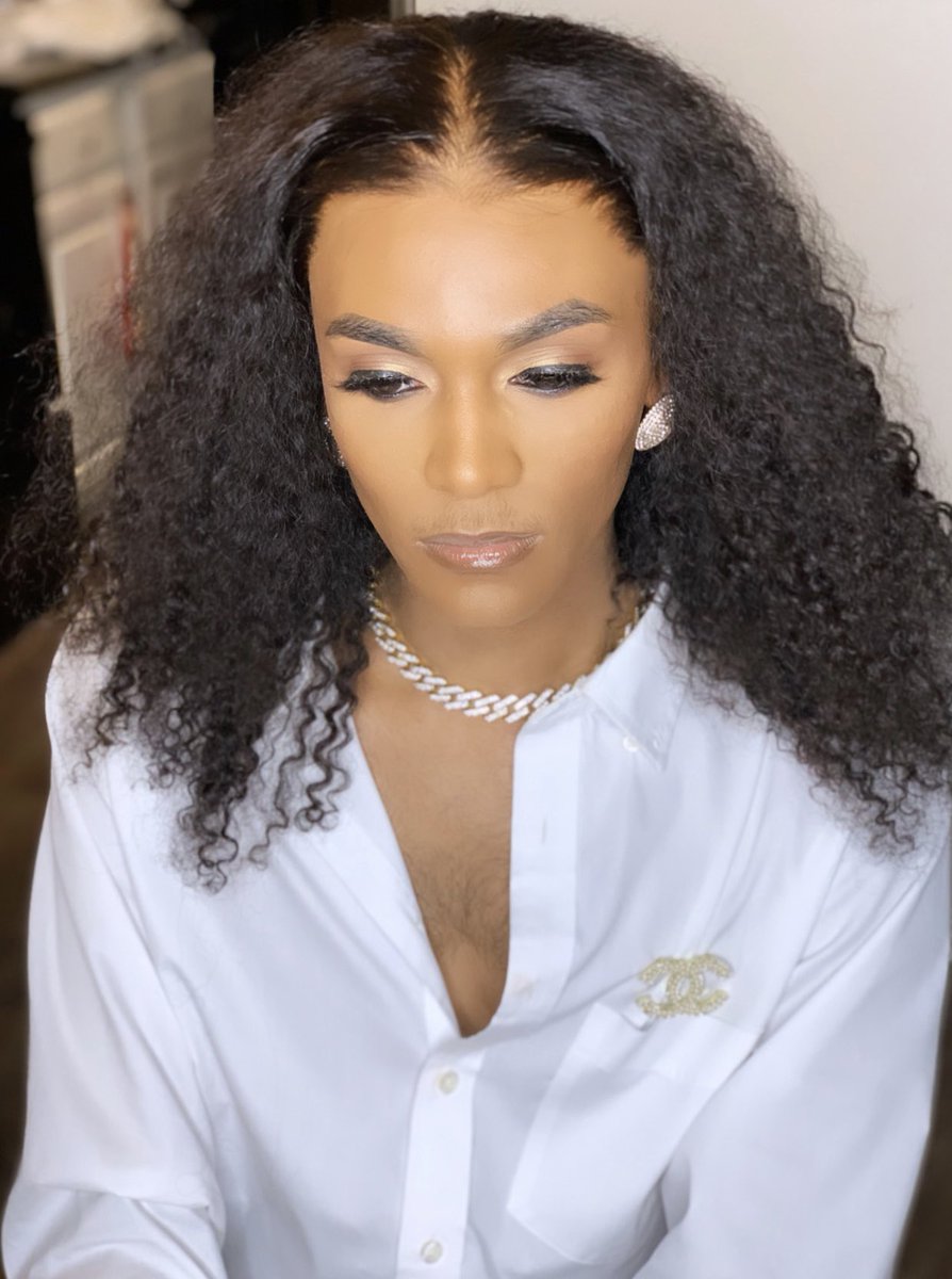 TheeSocialitee's tweet image. Custom Unit Made &amp;amp; Laid By Me. (First time installing) 
#TheeSocialiteeCollection #ShopTheeSocialitee #CustomUnit #VirginIndianHair #CustomWig #VirginBundles