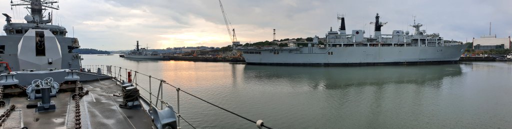 HMSSutherland's tweet photo. Another productive and busy day of maintenance alongside @HMNBDevonport, with @HMS_Richmond and @hms_albion for company. #FightingClan https://t.co/K82SaODETu