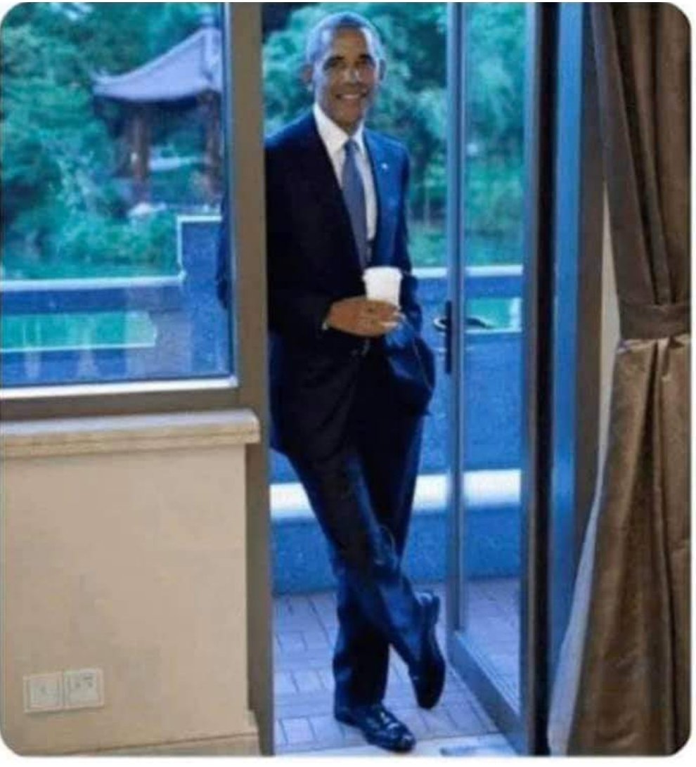 darleneturner53's tweet photo. When you have to drop back by your old job because your replacement fucking shit up #takeobamalive https://t.co/HrPDCH7PXy