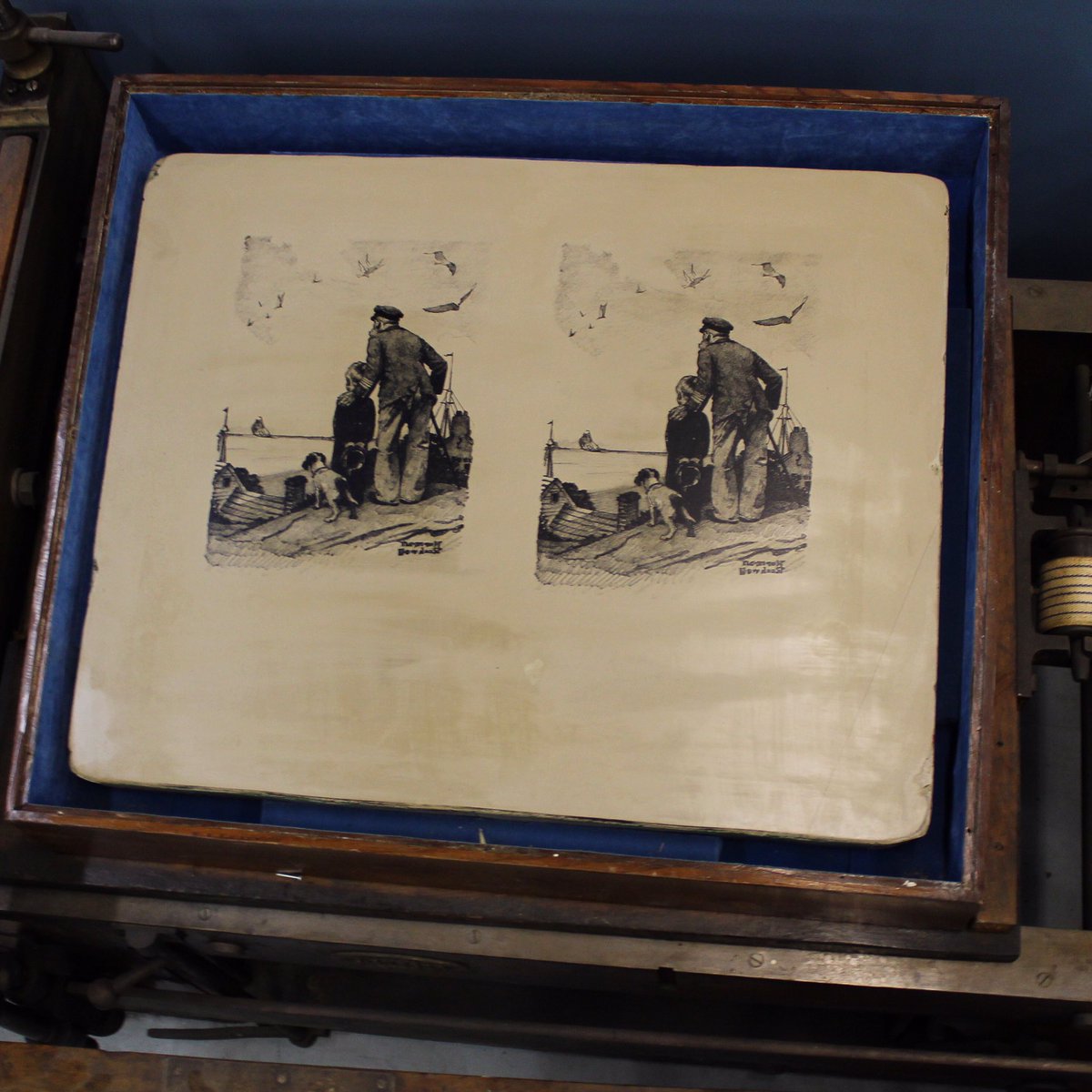 PrintMuseumCA's tweet photo. 24” x 30” lithographic stone of Norman Rockwell’s “Looking Out To Sea” now a part time of The International Printing Museum collection!

#litho #lithography #lithographie #lithostone #NormanRockwell #print #printmaking #printhistory https://t.co/GGCDquKO2N