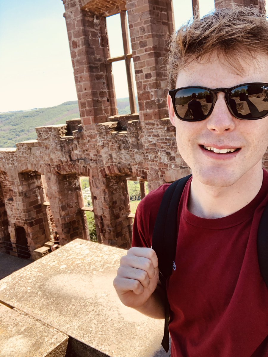 hellberg47's tweet image. Burg - Nideggen &amp;amp; Me .

#burg #nideggen #me #happy