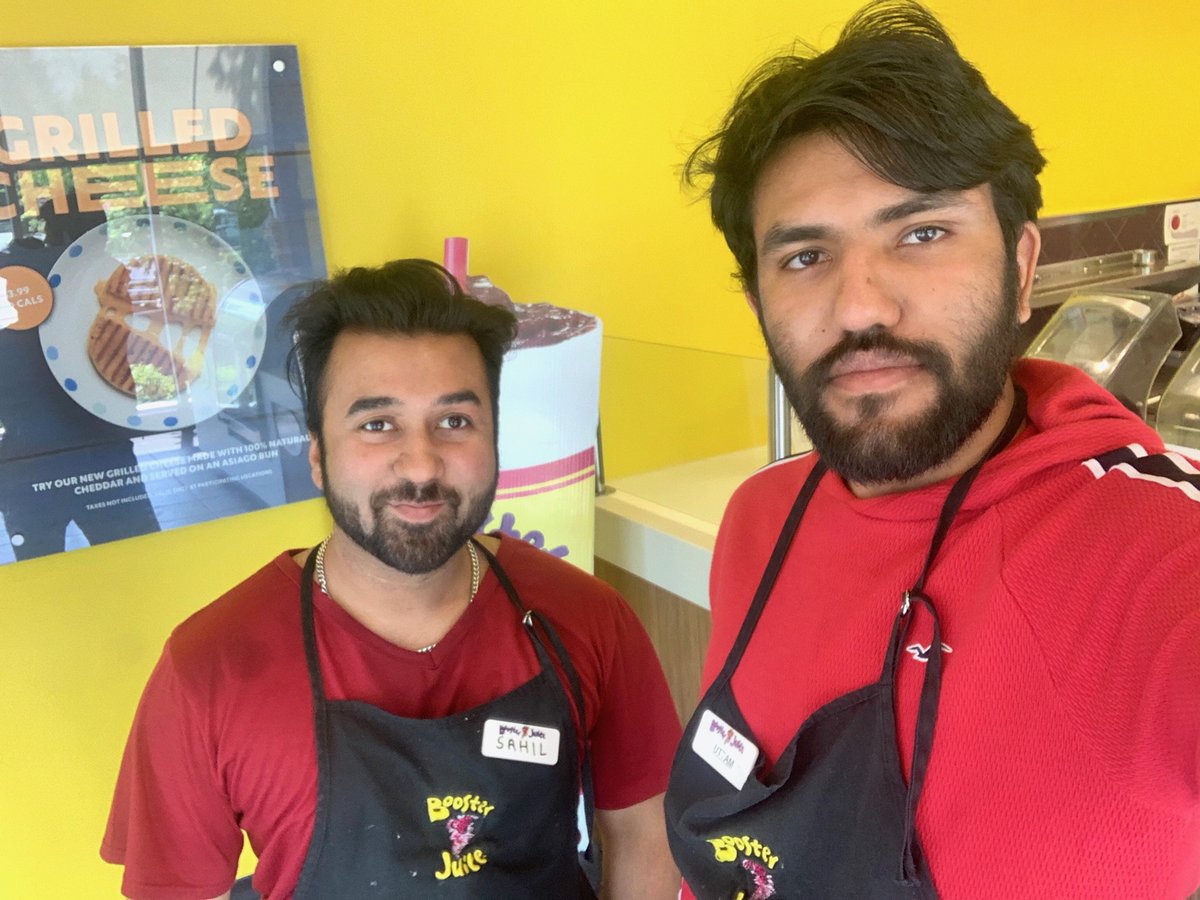 boosterjuice's tweet image. Cheers to our staff participating in #RedShirtDay for National #AccessAbilty Week (NAAW) across Canada. From coast to coast, the Booster Juice team is showing our support for individuals and families living with disabilities by wearing red! 😍 #EasterSealsCanada