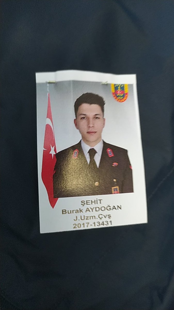 efuyaver's tweet photo. Siirt Pervari Şehidimiz BURAK AYDOĞAN 🇹🇷
#SarıKomutanKalbimizdesin https://t.co/fjcIpBgZSB