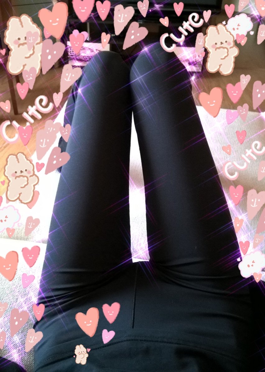 SixSexPlanes ♡ HAS A FREE ONLYFANS on Twitter: "Thin legs in training