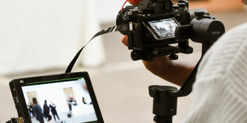 dancecentre's tweet photo. Call for submissions: Digital Dance Micro Commissions. We're seeking to engage up to 8 dance artists to create digital content for our online channels this fall. Artists at all career stages & genres are welcomed! Deadline July 15 https://t.co/tX7VES6idp
#thedancecentre #dancebc https://t.co/OotJD8SJGG