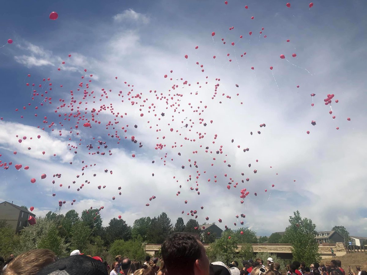 Condolences to the family, friends, &amp; the Smoky Hill Buffs Baseball program they lost a son, brother, &amp; friend beautiful memorial today please lift them up in prayer &amp; make sure that you tell your loved ones that you love em♥️⚾️🙏🏼 #RIP #GoneTooSoon #FamilyForever