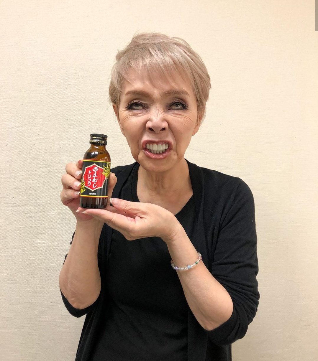 ぱんでぃー しのぱん 夜勤が激務過ぎる 疲れた あと4時間もあるよ 寝たい ただただ寝たい ずーっと寝てたい W でもお母さん私が帰ってきたら 出かけたいって言ってたな どうでも良いけど 赤マムシって女の人にも効くっぽいよ ｗ