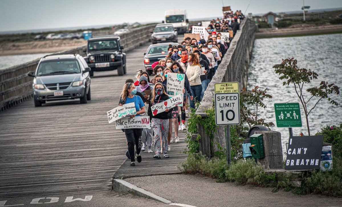 One of the things I admire about the <a href="/Dux2020/">Dux Class of 2020</a> is how they have consistently engaged with important national issues.  This is the same class that announced and organized a walkout in the wake of Parkland tradgedy.  #dhspride @duxbury_ps <a href="/duxschools/">Duxbury Schools</a> <a href="/duxburyclipper/">Duxbury Clipper</a> @DuxAthletics