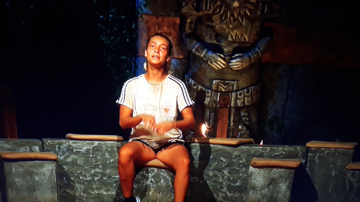 canyurt_oguzhan's tweet image. buna kim sms atıyo cidden merak ediyorum #BARISMURATYAĞCI