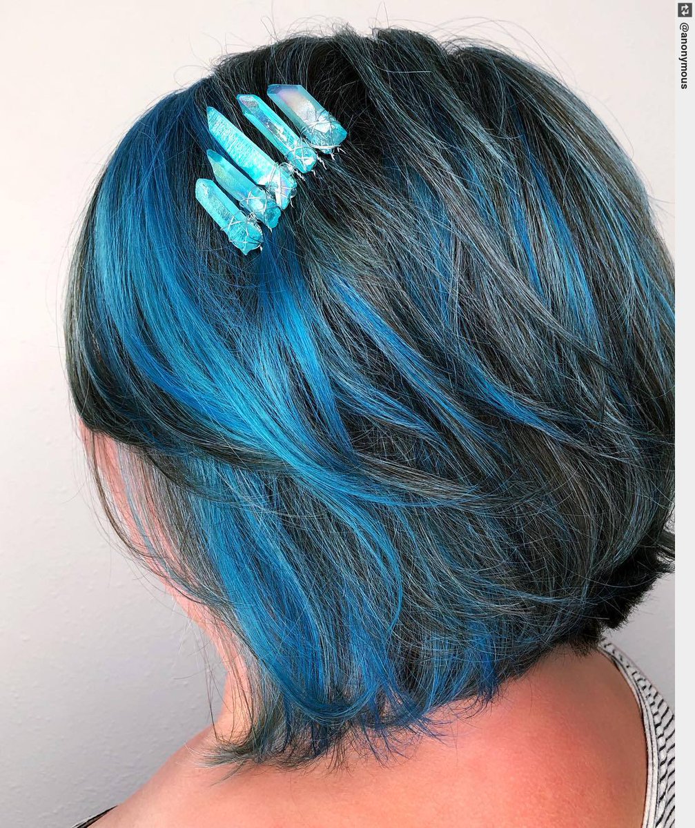 betrendsetters's tweet photo. #Hmelt https://t.co/B5gWYuPu6n #denimhair #hairinspo #bluehair https://t.co/gLykeE50RU