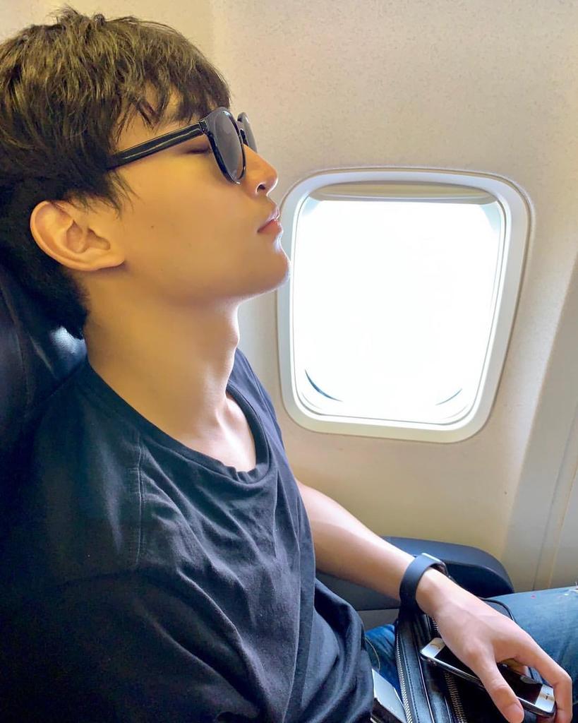 alwayswithohm's tweet photo. Goodnight my only prince sweet dreams I love you so much
@ohmthitiwat
#OhmThitiwat
#โอห์มไง https://t.co/l7U5bzCK7n