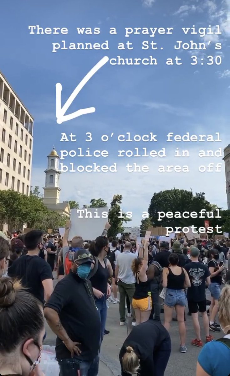 Eugene_Scott's tweet image. Federal police appear to be preventing Americans from gathering outside of churches for prayer.