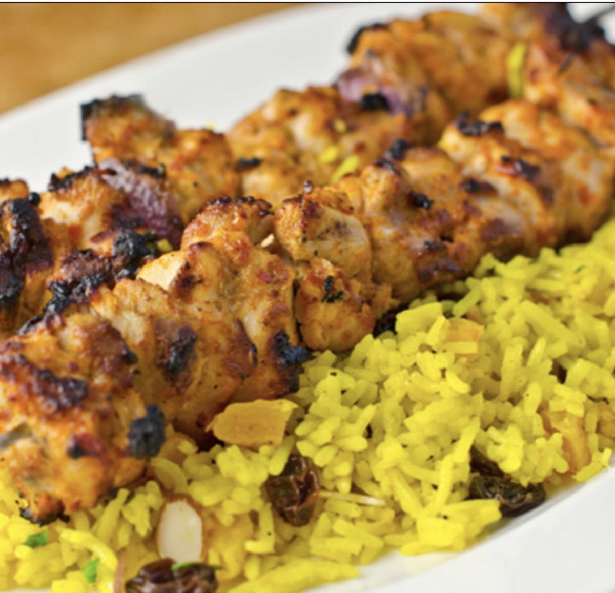 Pharaohs Gyros will be serving dinner today in Washington county from 5-7:30 pm. 
Address: 11090 3rd St N Lake Elmo, MN 55042
Stop by for great food !!