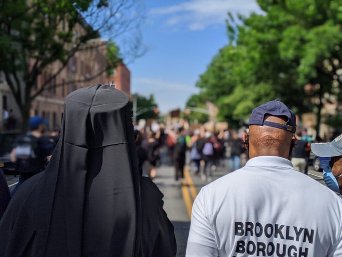 View image on Twitter