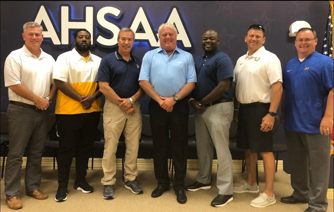 AL5AFootball1's tweet photo. Congratulations to the 2020 Alabama Football All-Star Coaching Staff Lev Holly, Blount and Keith Etheredge, Oxford. https://t.co/BoKG9i94AM