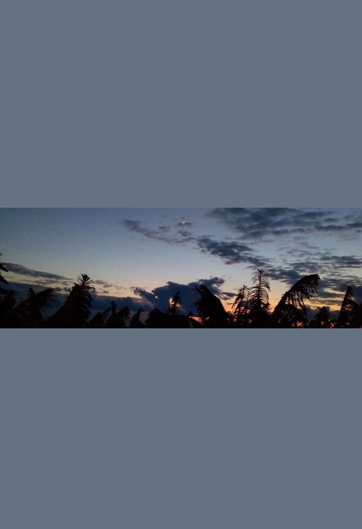 Gecenin karanlığı bahtımızın karanlığından aydınlık 🌙