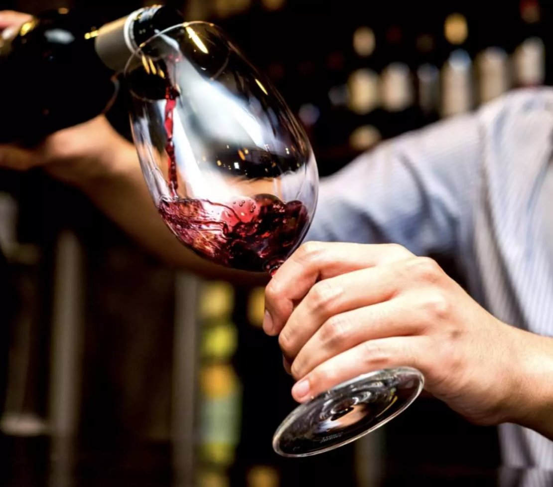 "If we decide to judge the quality of a wine precisely, the wine simply does not give us a well-defined experience, and if we decide to judge the experience, it does not have a well-defined quality." -- Peter Lanberg, #winelover 
.
#wine #quote