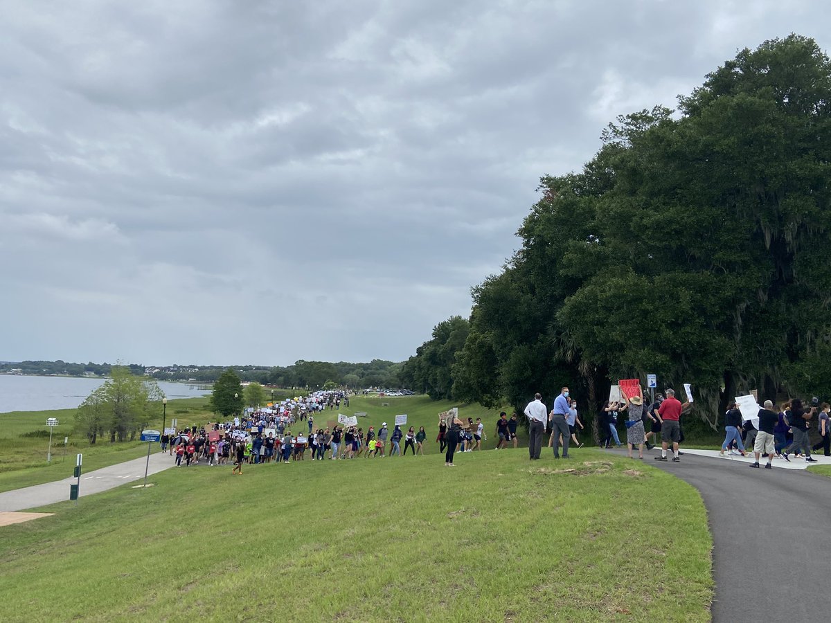 lexiaoxi's tweet photo. Clermont turned out today! #clermontprotest #blm https://t.co/x4AUNlPsNB